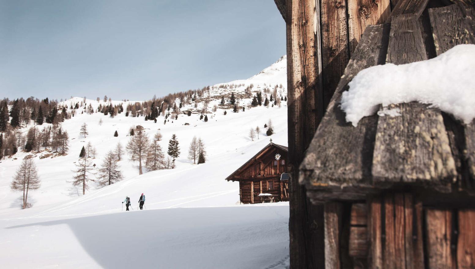 Divertimento sulla neve e sogni di benessere 5=4 Divertimento sulla neve e sogni di benessere 5=4